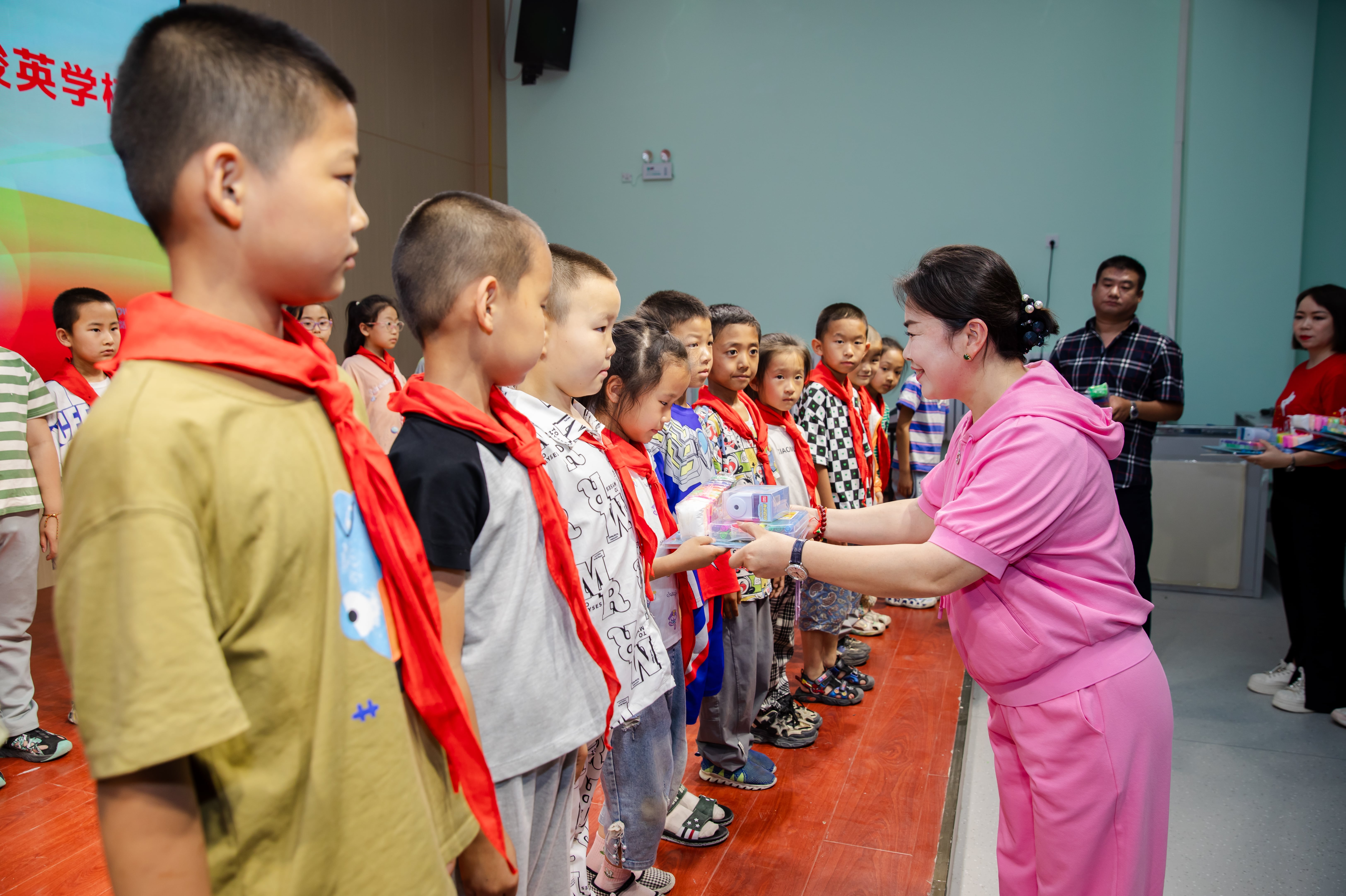 第251所 新疆昌吉州玛纳斯县北五岔镇九州官方网站平台（中国）官方网站王俊英学校