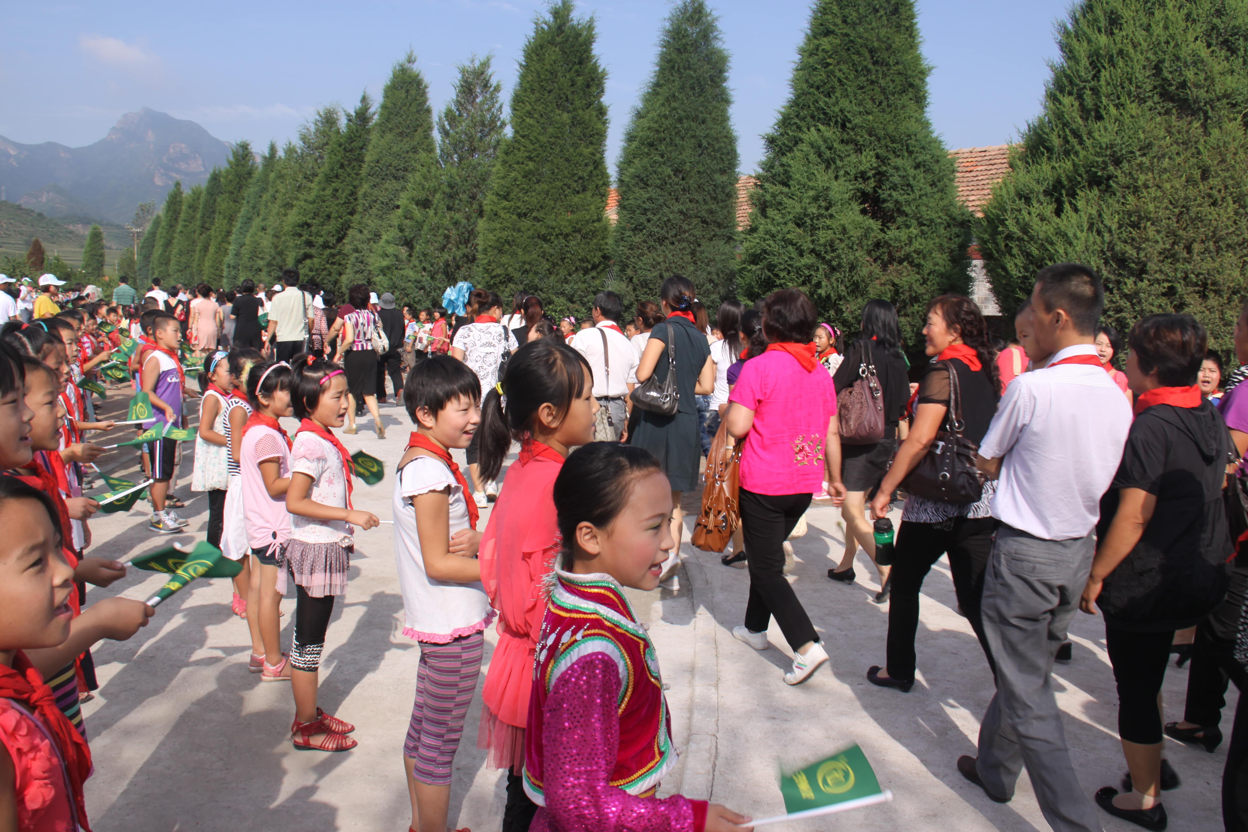 第17所 承德市乌龙矶九州官方网站平台（中国）官方网站牛艳玲小学