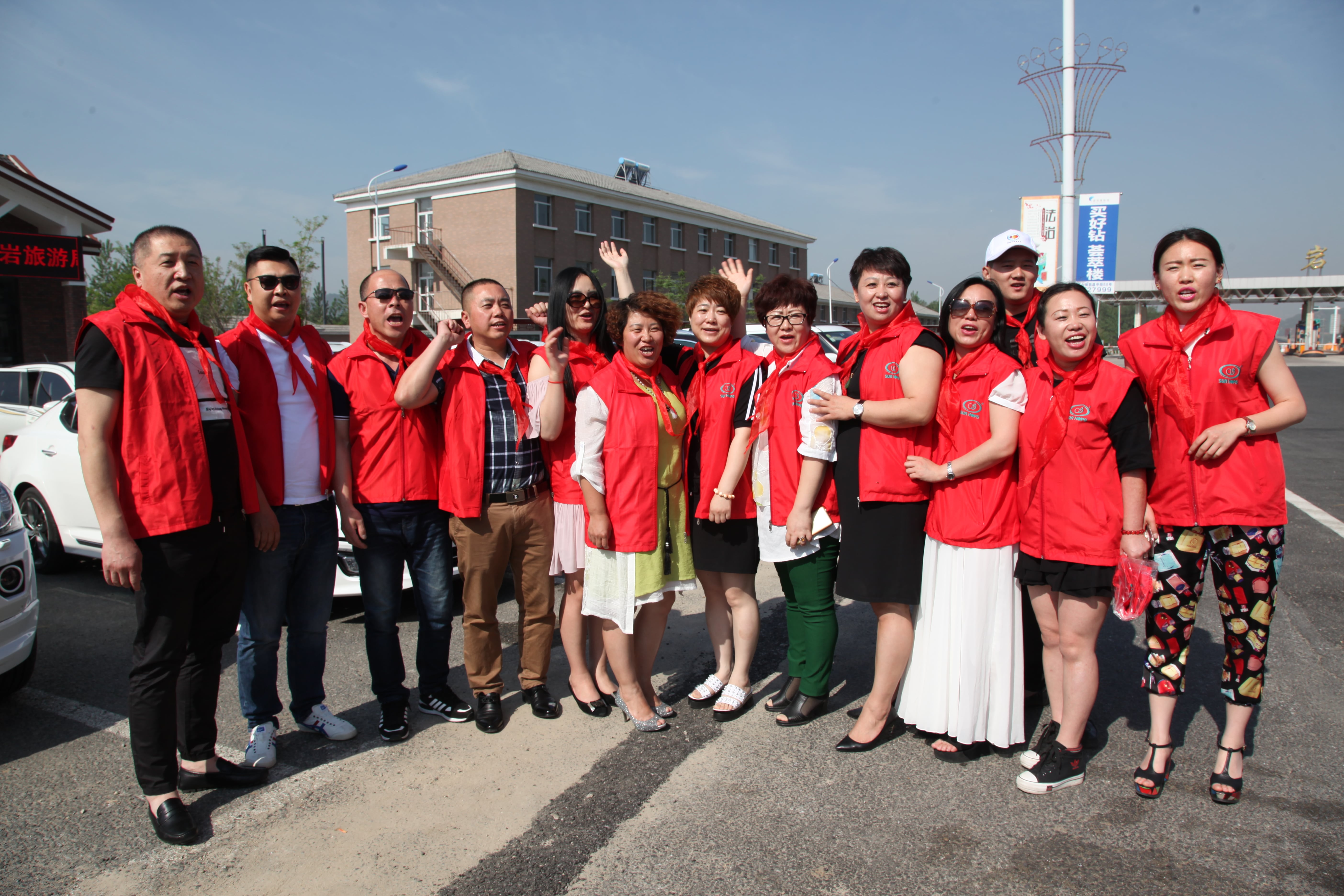 第51所 岫岩县前营镇童家店九州官方网站平台（中国）官方网站董波小学