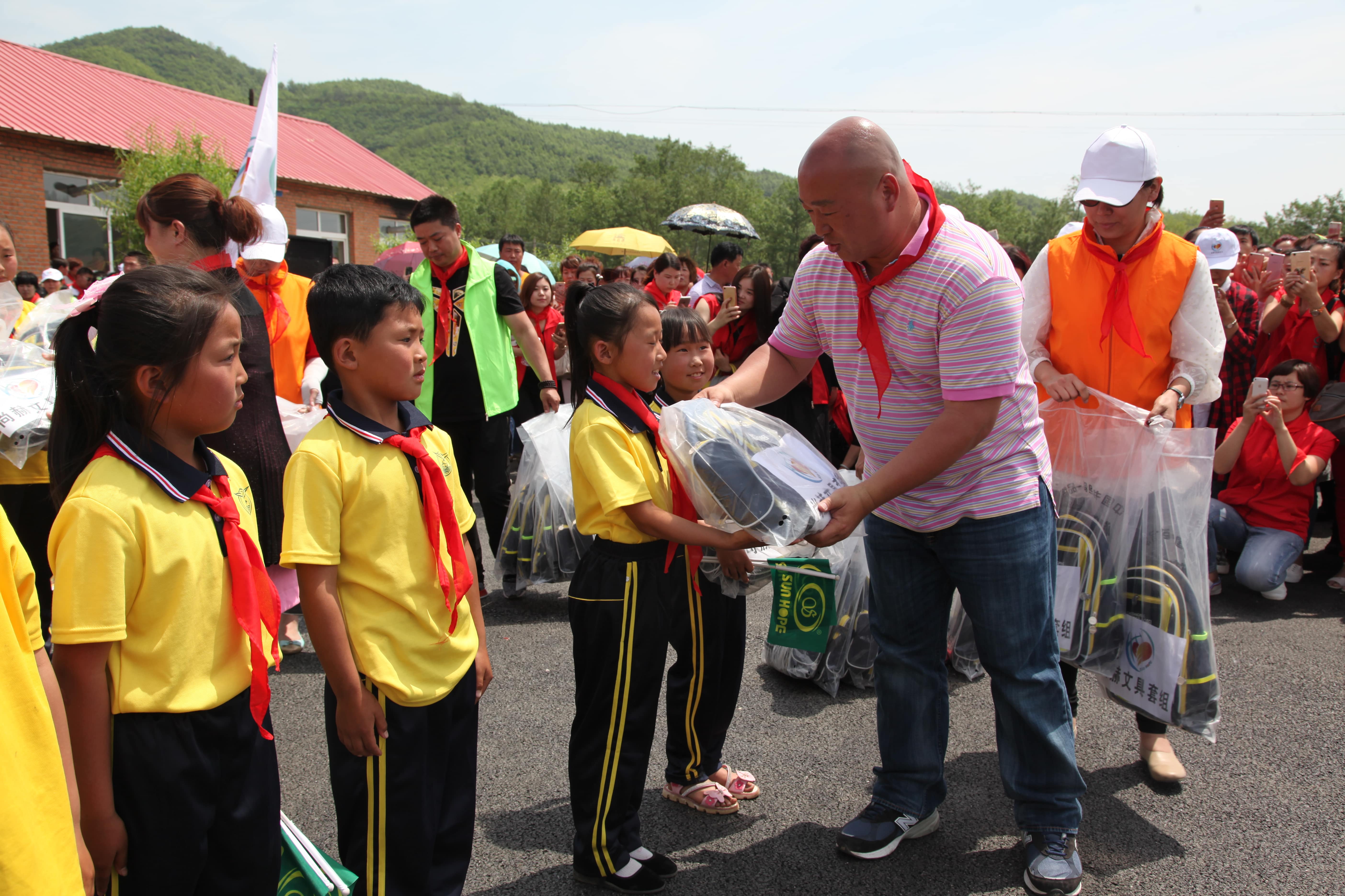 第52所 岫岩县前营镇西大营九州官方网站平台（中国）官方网站董波小学