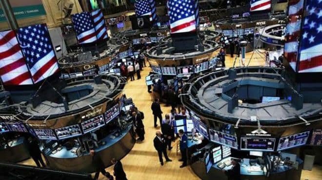Yükselen Dolar’a Rağmen New York Borsaları Düştü!